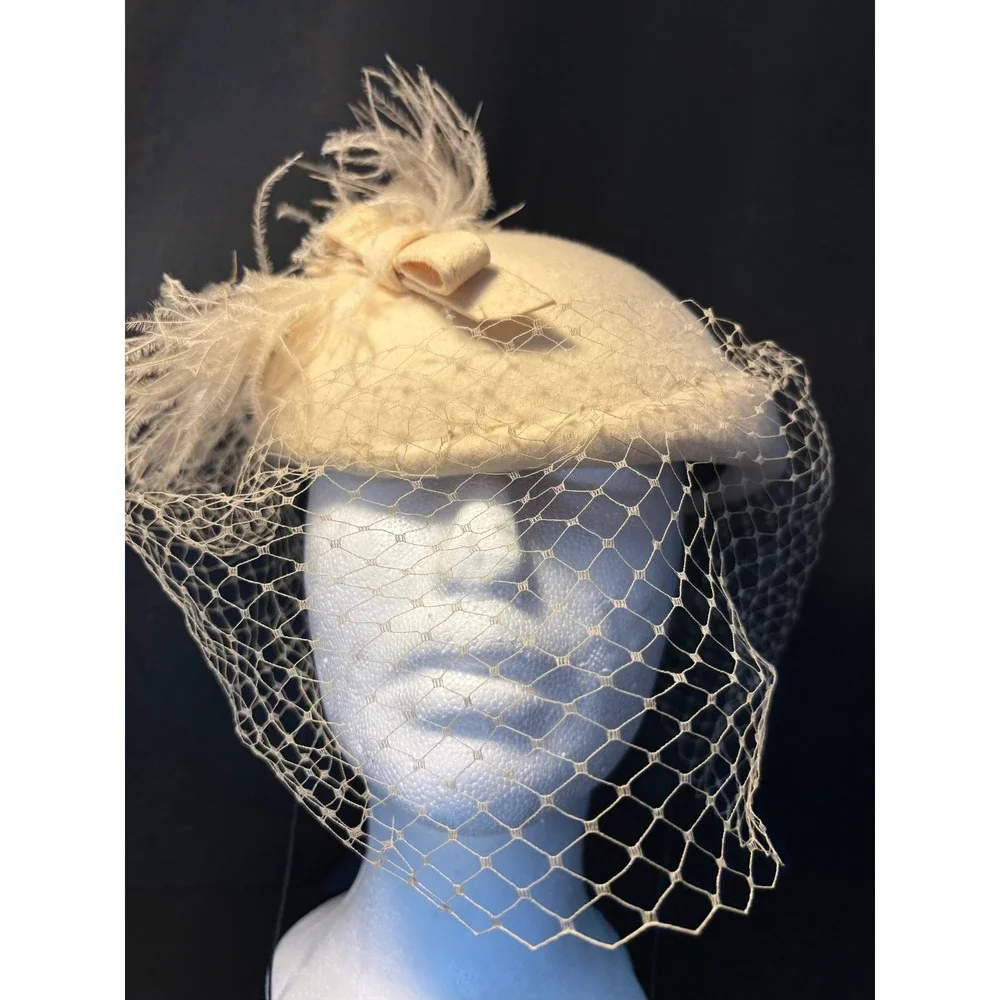 Vintage Cream Wool Felt Pillbox Hat with Birdcage Veil and Feathers Bow Trim